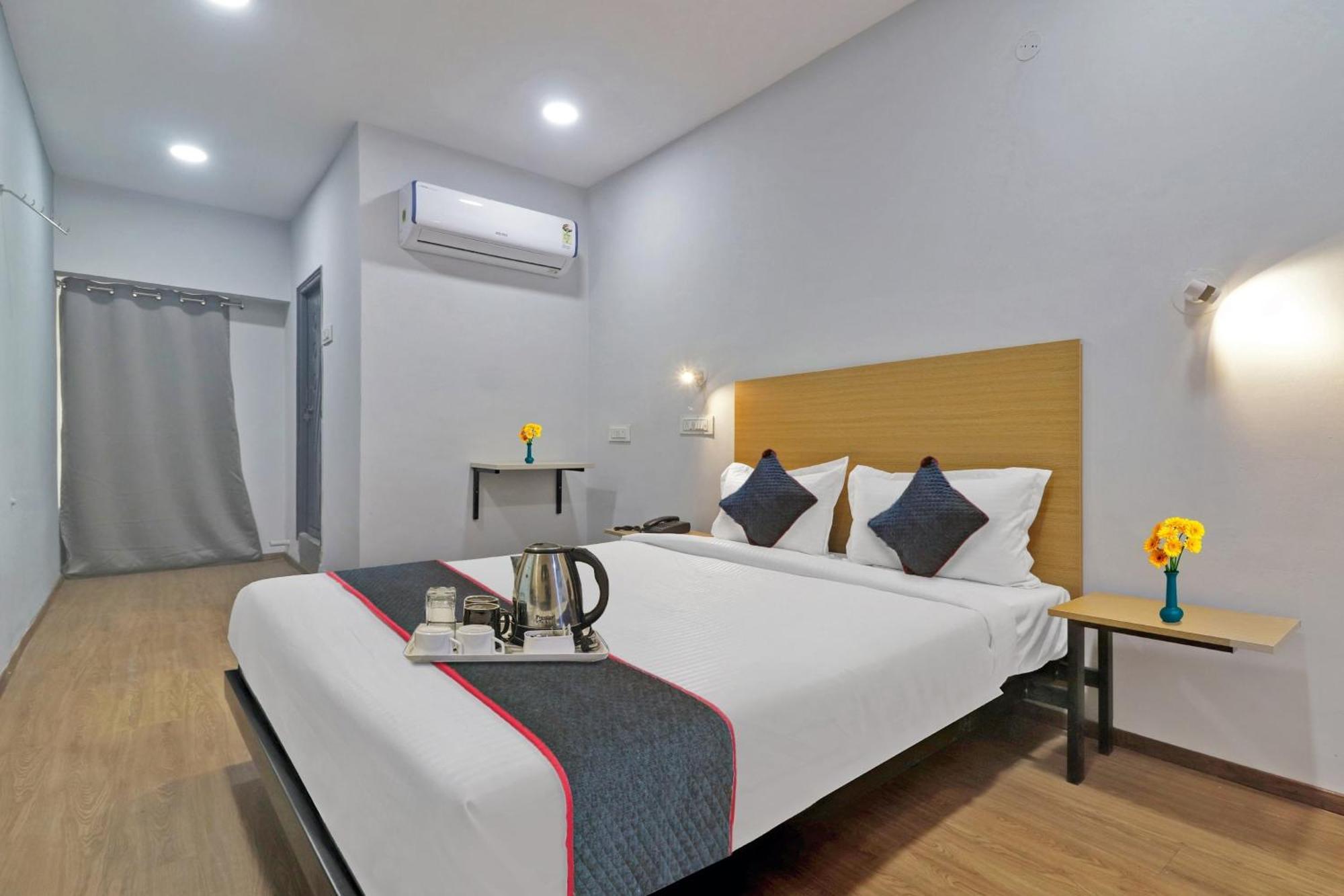 Hotel Townhouse S Continental Hyderabad Esterno foto