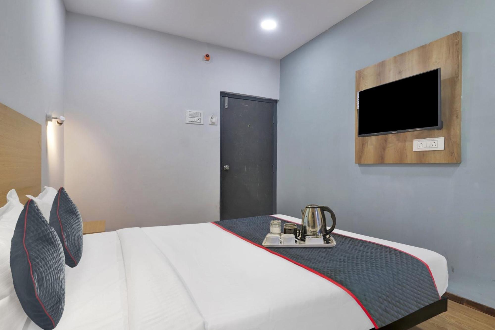 Hotel Townhouse S Continental Hyderabad Esterno foto